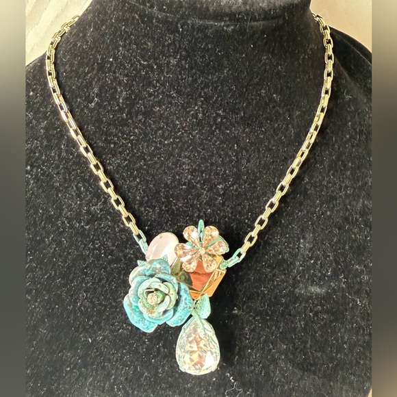 Betsey Johnson Jewelry - Betsey Johnson Blue and Gold Floral Necklace Cluster Rustic Chain Rose Flower